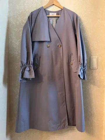 [ VIN ] 미사용 새상품 트렌치코트 베이지 M~L 사이즈