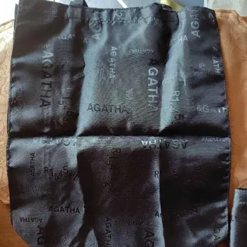 AGATHA 블랙 토트백