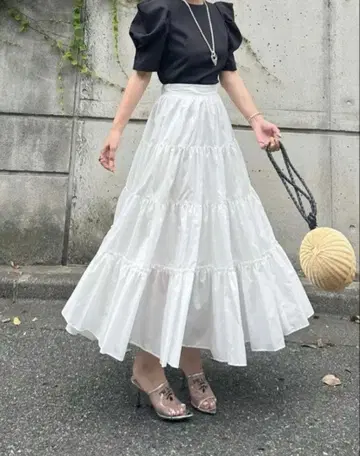 새상품급 시뉴 Cygne Aki 플레어 캉캉 스커트 화이트 1