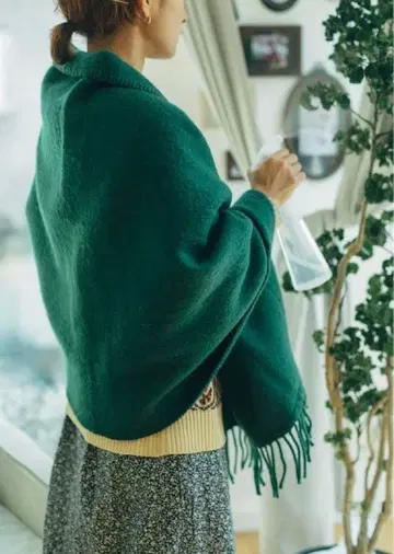 새상품*라푸안칸쿠리 UNI 포켓 숄 포레스트 그린