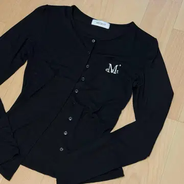 mucent anzu slim fit 가디건 블랙