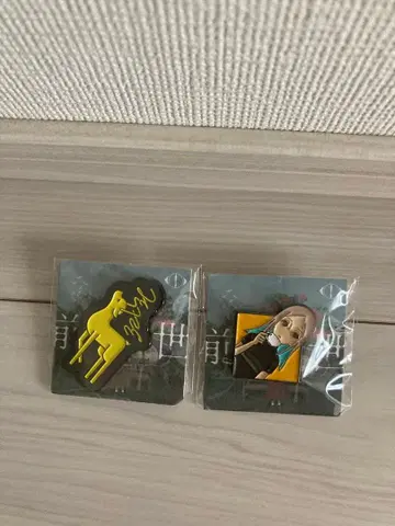 요루시카 핀 배지