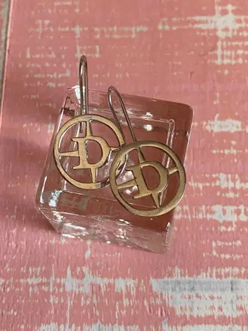 로고 디자인 귀걸이 (실버/골드)