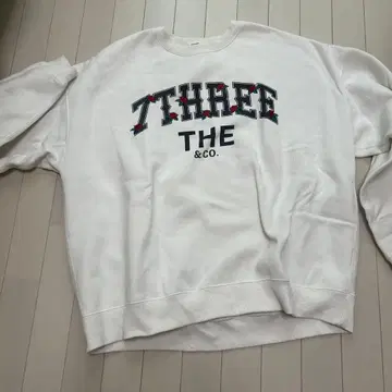 7THREETHE & CO. 화이트 트레이닝복