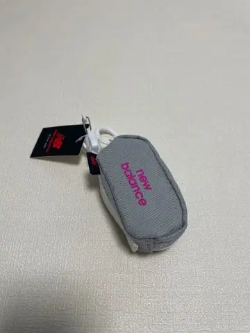 New Balance 그레이 소형 파우치