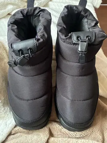 블랙 스노우 부츠 프로노 귀바닥