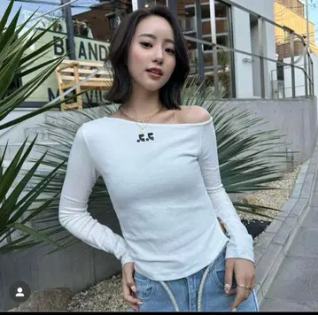 Rest&Recreation 티셔츠 비대칭 오프숄더 화이트