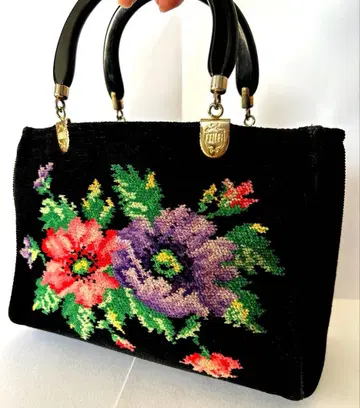 FEILER 페이러 핸드백 골드 금장 장식 블랙