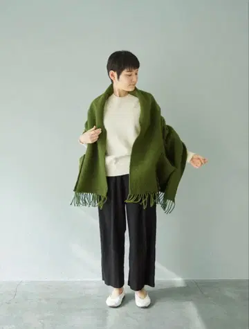 LAPUAN KANKURIT 포켓 숄