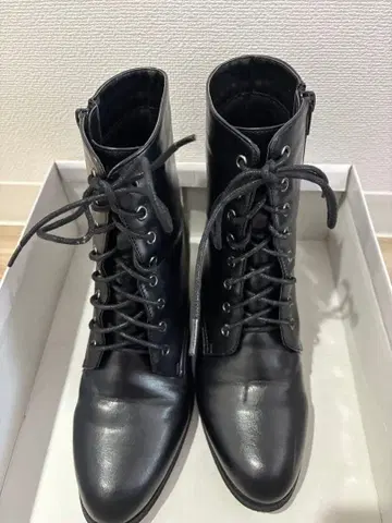 레이스업 부츠 졸업식