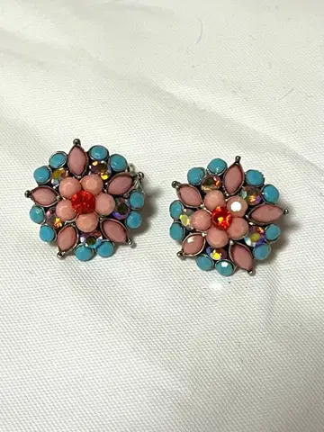 꽃 모양 핑크 파랑 귀찌 클립식 빈티지