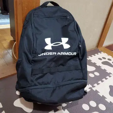 UNDER ARMOUR 블랙 백팩