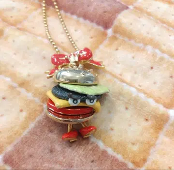 Q-pot. MS. 햄버거 목걸이