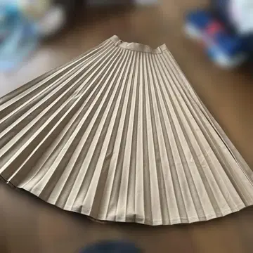 ZARA 베이지 플리츠 스커트 xs