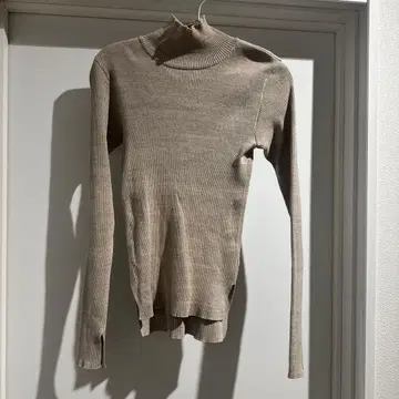 론 하먼 오라리 기가 리브 터틀넥 탑