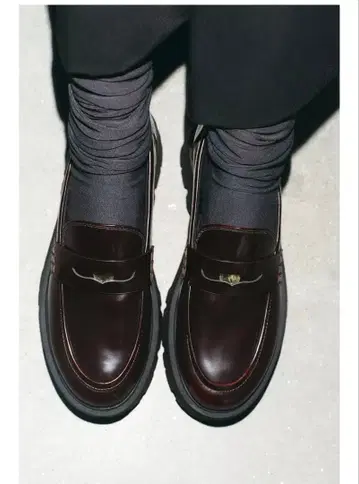 자라 코인 로퍼 블랙 37