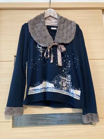 엑시즈팜 퍼 풀오버