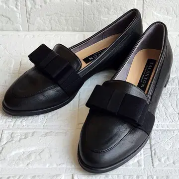 [ 새상품급 ] 타라논토 바이 다이애나 가죽 리본 로퍼 23cm