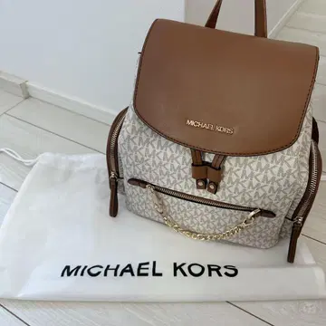 미사용 새상품 마이클코어스 Michael Kors 백 백팩