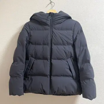 유니클로 심리스 다운 S 사이즈