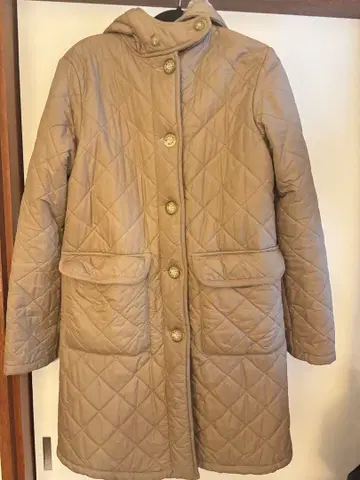 매킨토시 베이지 퀼팅 자켓 보아 포함 36 사이즈