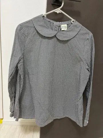 뷔르데사봉 둥근 카라 블라우스