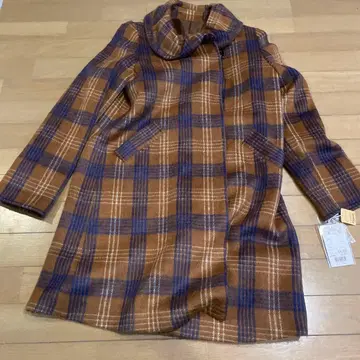 M 사이즈 체스터 코트 브라운 계열 체크 무늬