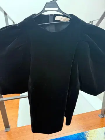 Heve 벨로아 상의