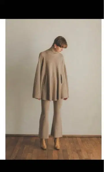 CLANE 클라네 베이지 터틀넥 니트 셋업