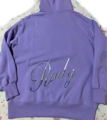 rady 그라데이션 로고 백 로고 후디 M 라벤더