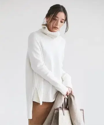 개럴개런트 울 나일론 오버 터틀 니트