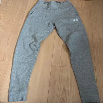 M 사이즈 BANDEL 스웨트 팬츠