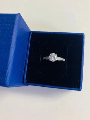 거의 새상품 스와로브스키 Swarovski Attract Round 반지