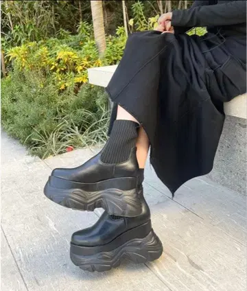 [ R&E ] 통굽 러버 Storm 삭스 숏부츠 LL 사이즈