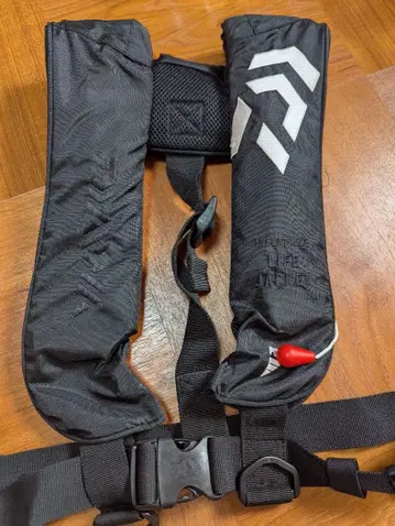 팽창식 구명 조끼 type A