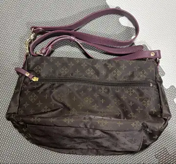 새상품급 러셋 russet 숄더백 나일론 가죽