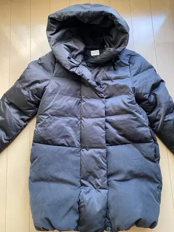 ELLE 후드 부착 다운 자켓 사이즈 42