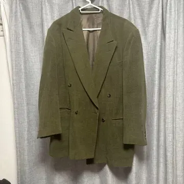 올리브 그린 더블 브레스트 테일러드 자켓