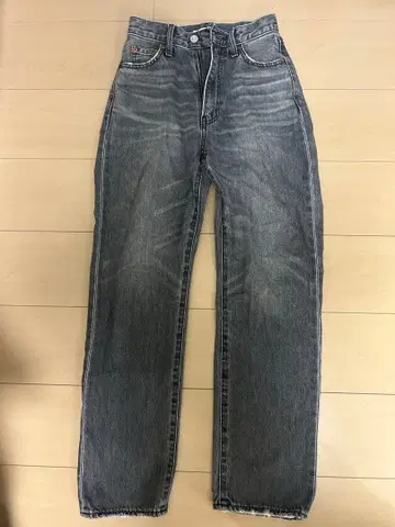 새상품급 moussy 스트레이트 데님 사이즈 24