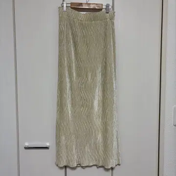 로리즈팜 샤이니 벨로아 타이트 스커트 아이보리