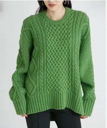 Mila Owen 울 혼방 케이블 니트 풀오버 스웨터 두꺼운 원단