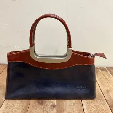 FLORANCE 가죽 핸드백 네이비/브라운