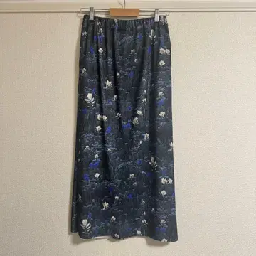 RADIATE 플라워 프린트 리브 타이트 스커트