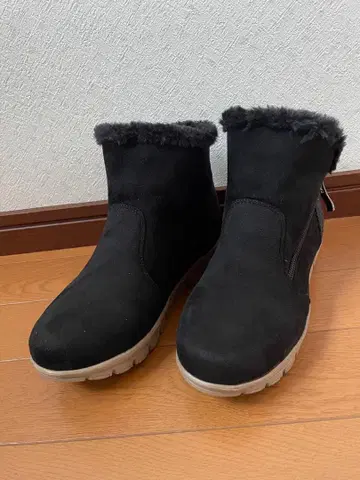 블랙 퍼 포함 어그 부츠 S 사이즈