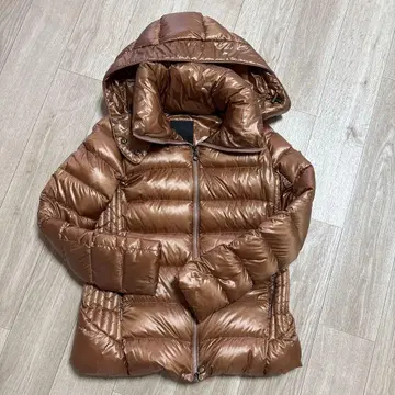 TATRAS 브라운 다운 자켓 후드 부착