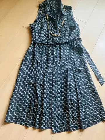 슬리브리스 원피스