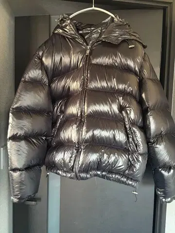 ZARA 후드 부착 다운 자켓 XL 블랙