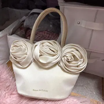 Maison de FLEUR 화이트 토트백