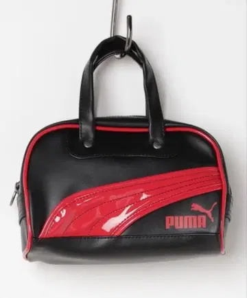 PUMA 블랙&레드 핸드백