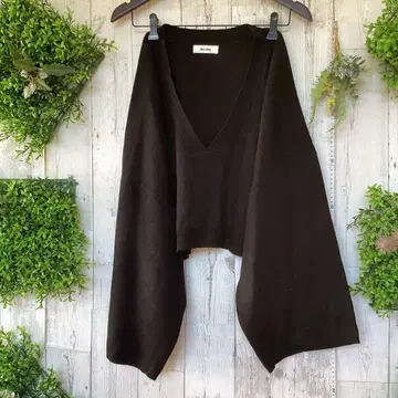 평평하게 놓았을 때 가슴 너비 67